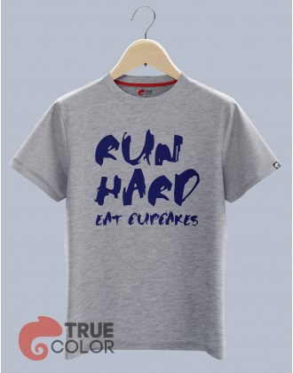 Футболка EAT CUPCAKES!
